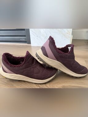 Merrell Antora 3 Women’s Burgundy Slip-On Quilted Sneakers J067788 Sz 8